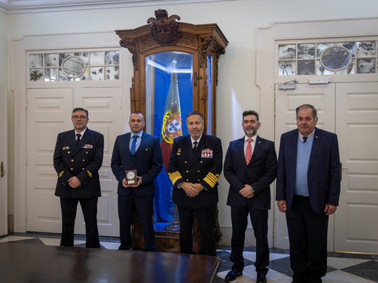 Apresentação de cumprimentos ao Chefe do Estado-Maior da Armada.